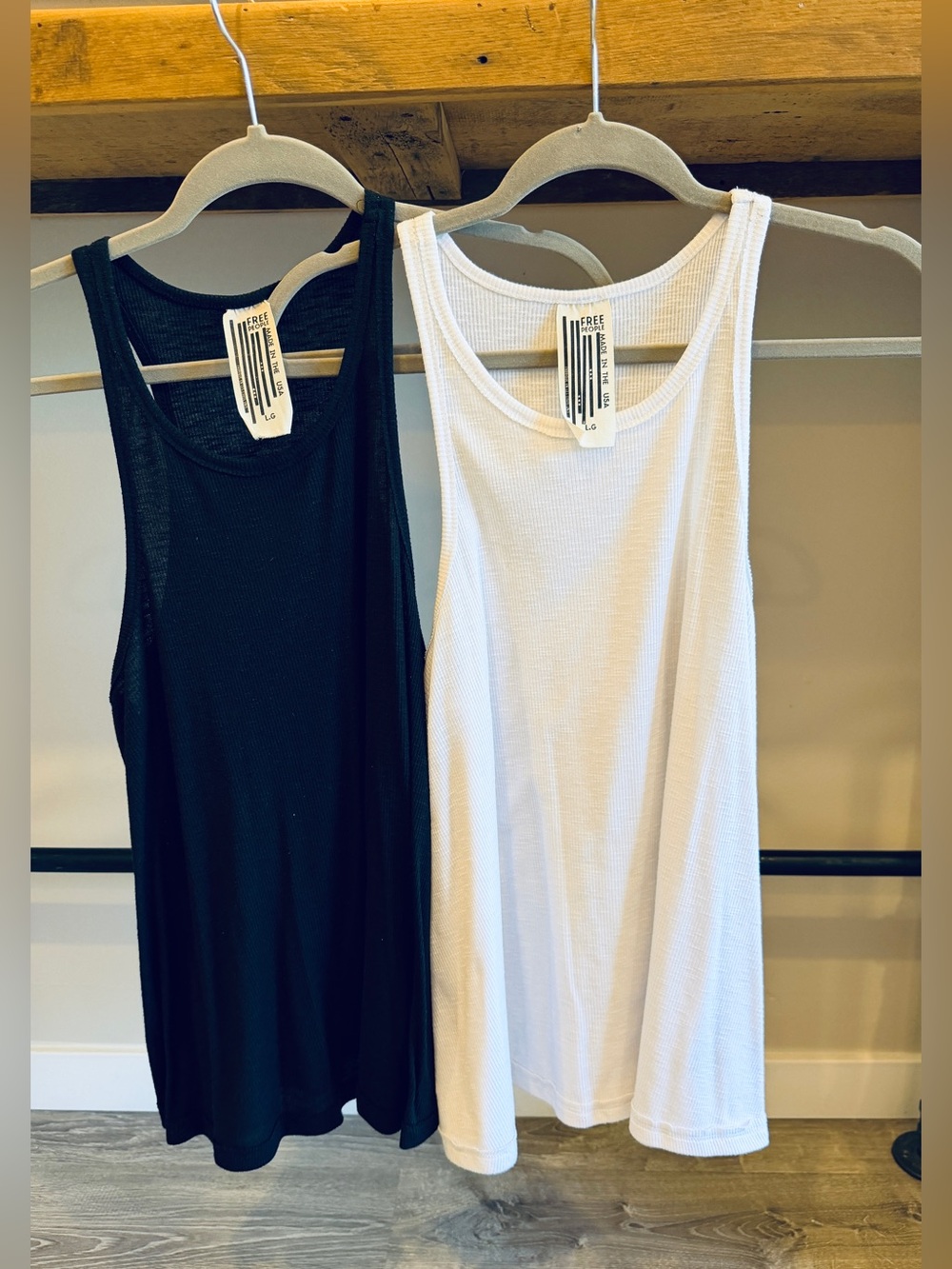Set of 2 Free People Ribbed Tank Duo — Black & White (L)